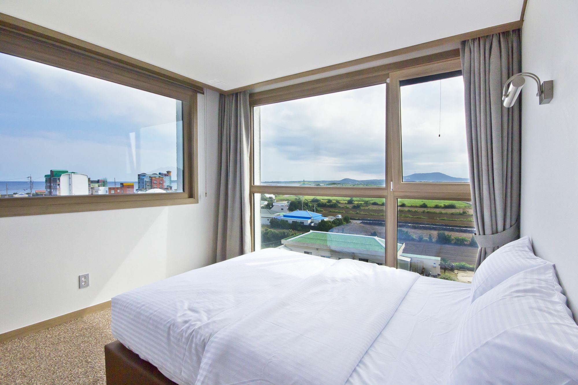 Sunrise Hotel Seongsan Сеогвипо Екстериор снимка