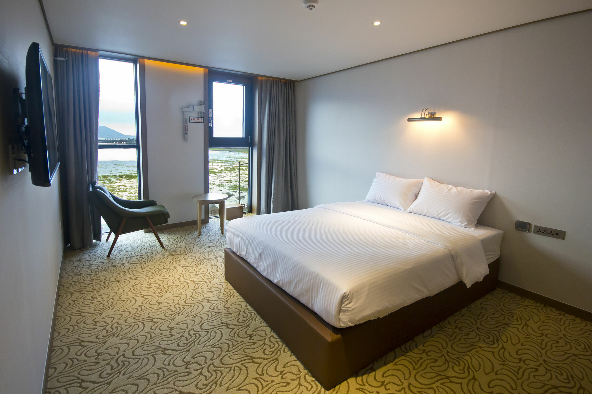 Sunrise Hotel Seongsan Сеогвипо Екстериор снимка