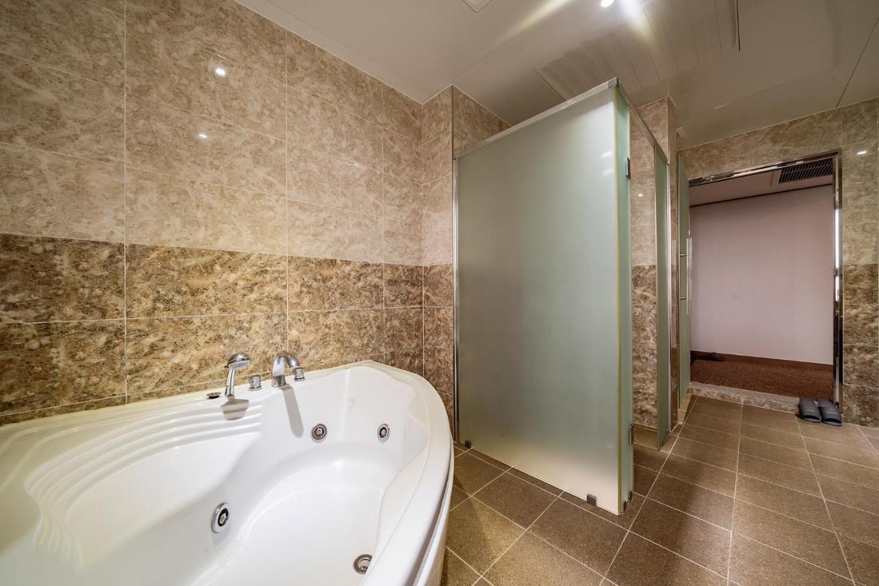 Sunrise Hotel Seongsan Сеогвипо Екстериор снимка