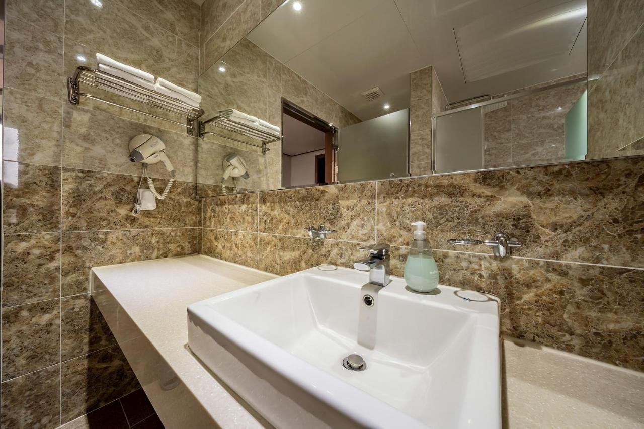 Sunrise Hotel Seongsan Сеогвипо Екстериор снимка
