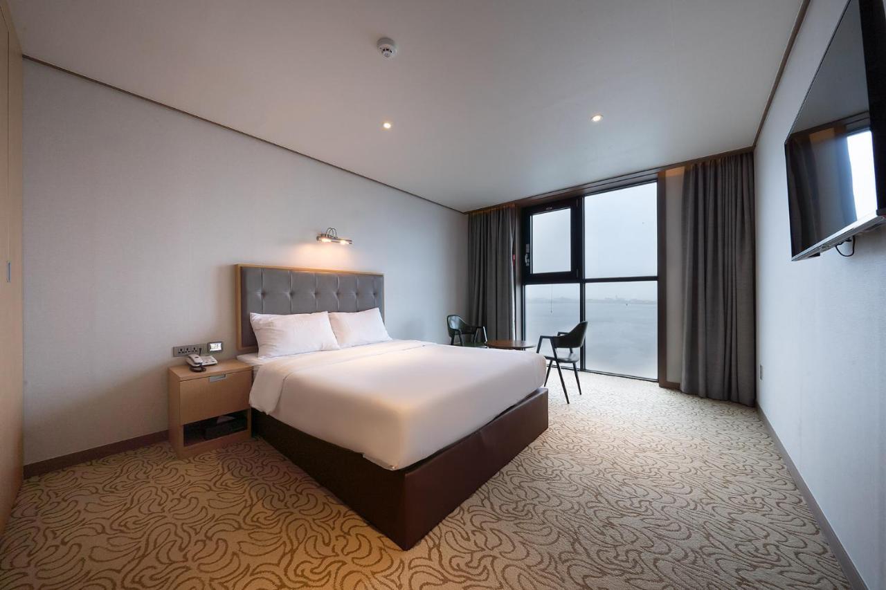 Sunrise Hotel Seongsan Сеогвипо Екстериор снимка
