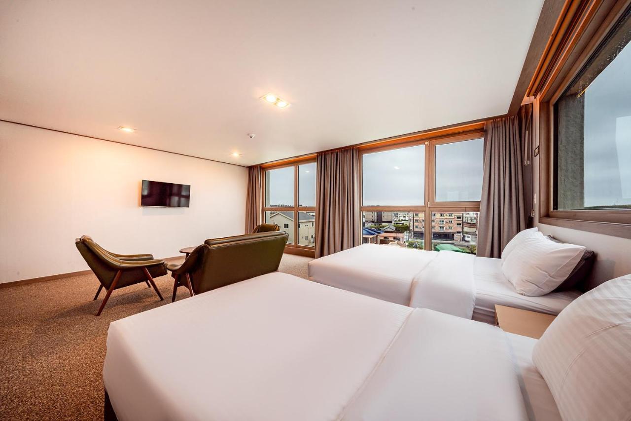 Sunrise Hotel Seongsan Сеогвипо Екстериор снимка